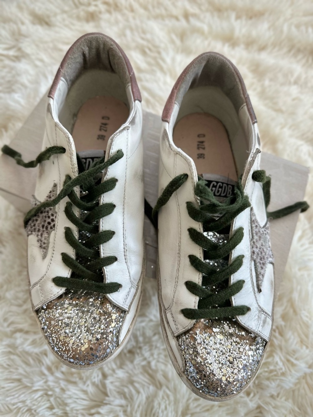 ✨Golden Goose Superstar Classics With List✨ - Picture 11 of 16